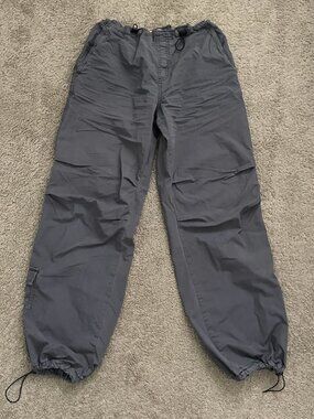 Garage Grey Low Rise Baggy Cargo Pants!